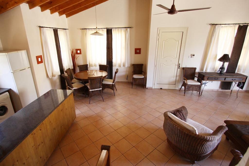 Amoroza Villa Pissouri Quarto foto